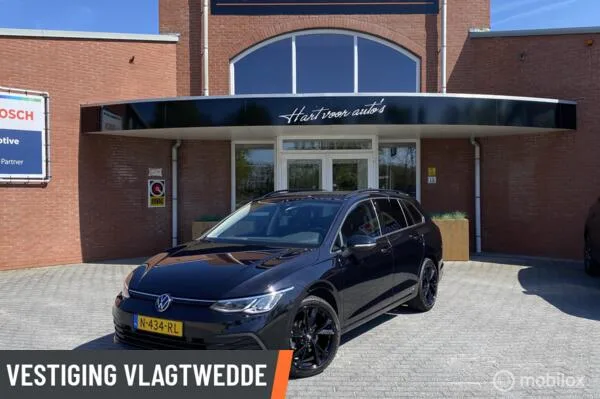 Volkswagen Golf (2022) — foto 1