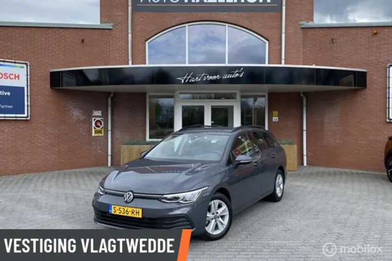 Volkswagen Golf (2023)