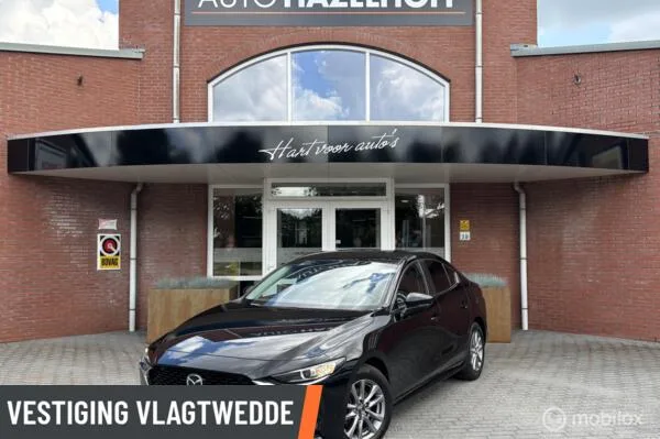 Mazda 3 (2021) — foto 1