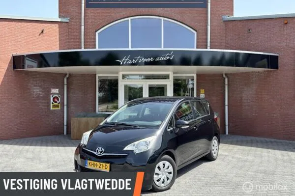 Toyota Verso (2012) — foto 1