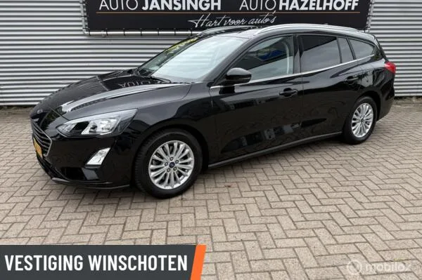 Ford Focus (2022) — foto 1