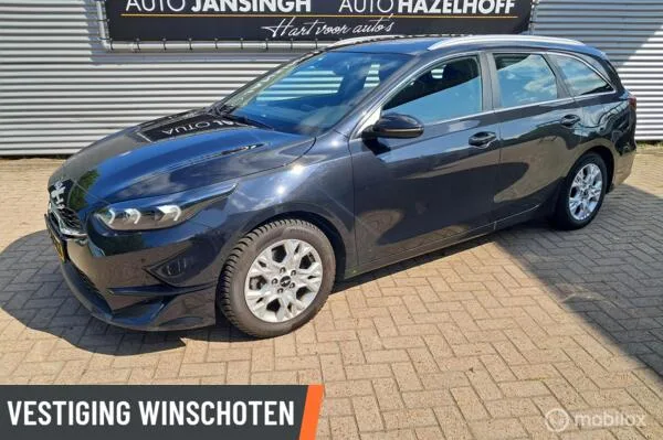 Kia Ceed (2022) — foto 1