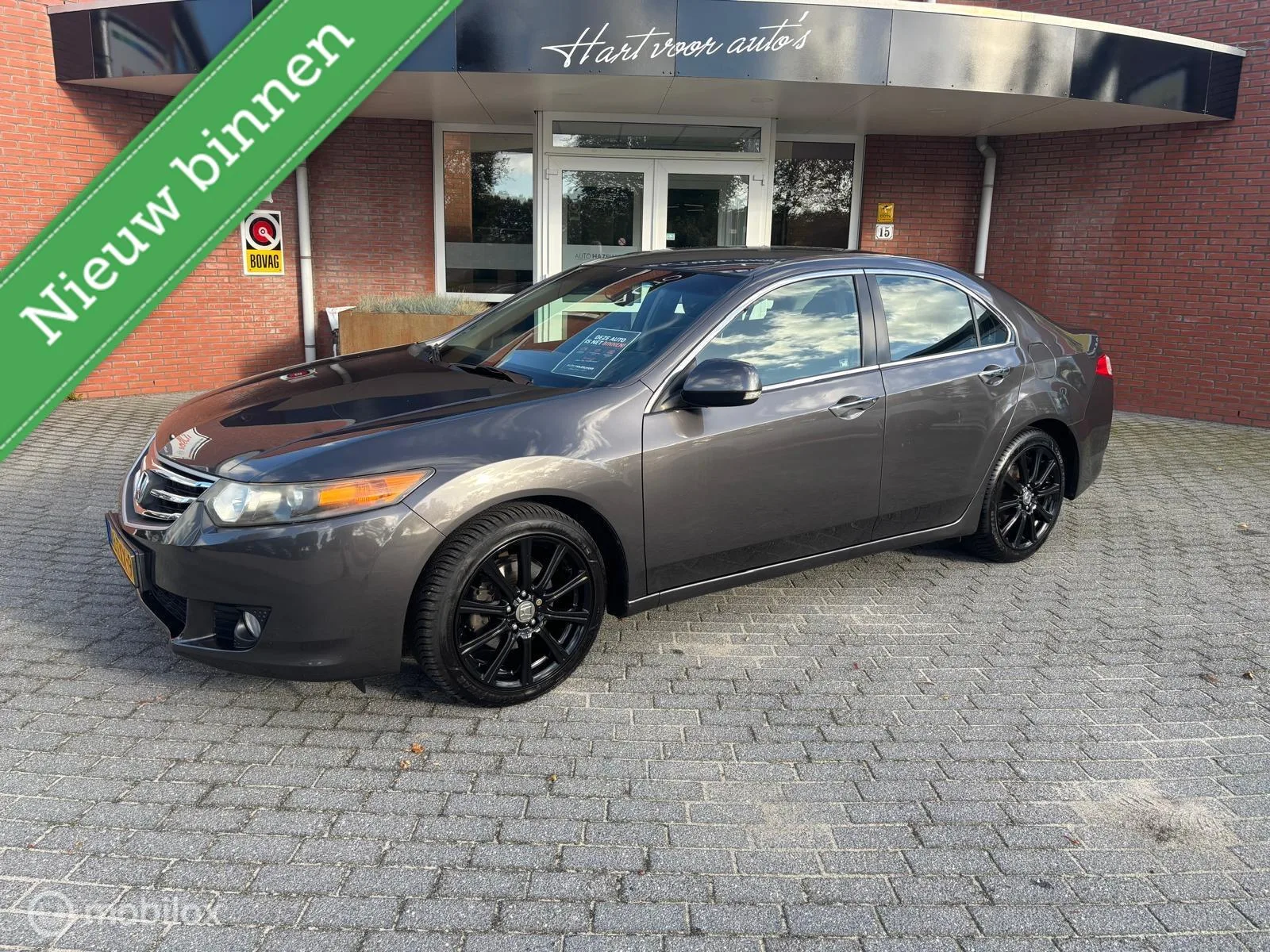 Honda Accord (2012) — foto 1