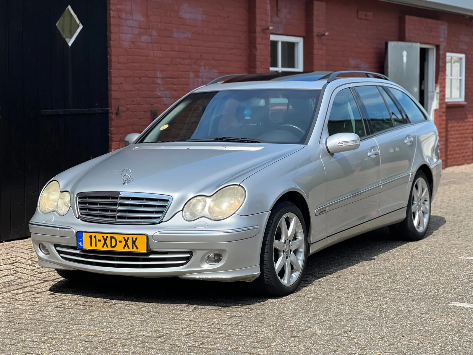 Mercedes-Benz C-Klasse (2005) — foto 1