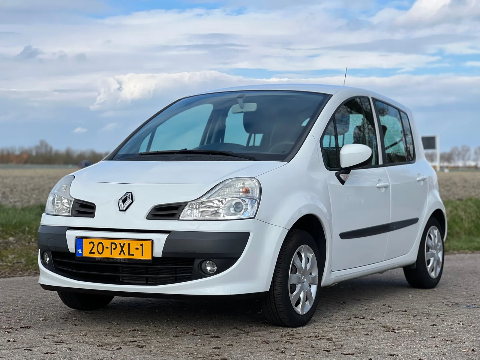 Renault Modus (2011) — foto 1
