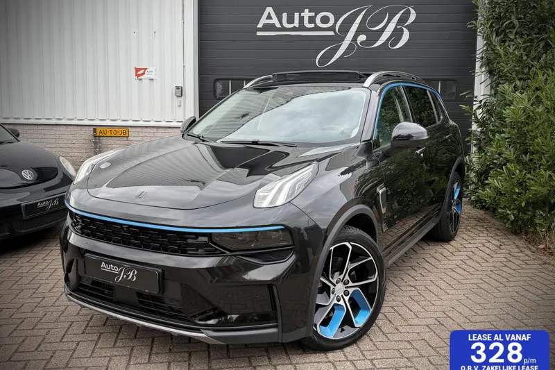 Lynk & Co 01 (2022)