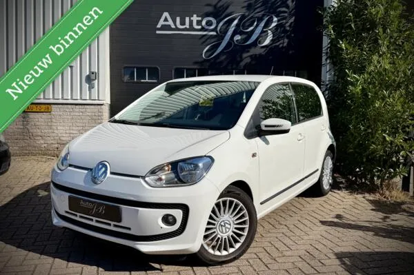 Volkswagen Up! (2015) — foto 1