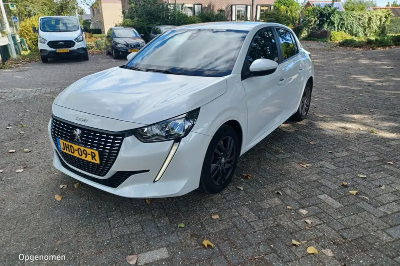 Peugeot 208 (2021)