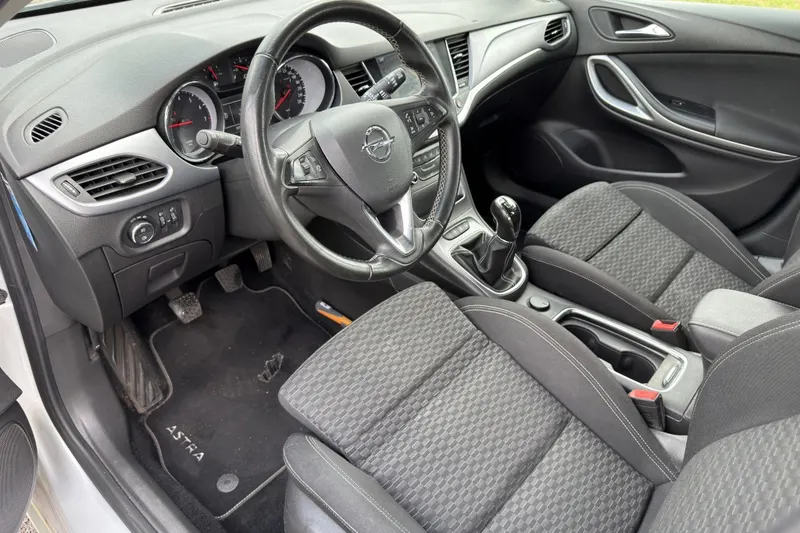 Opel Astra (2018)