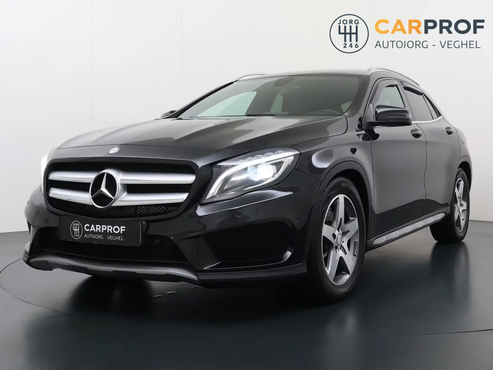 Mercedes-Benz GLA-Klasse (2016) — foto 1