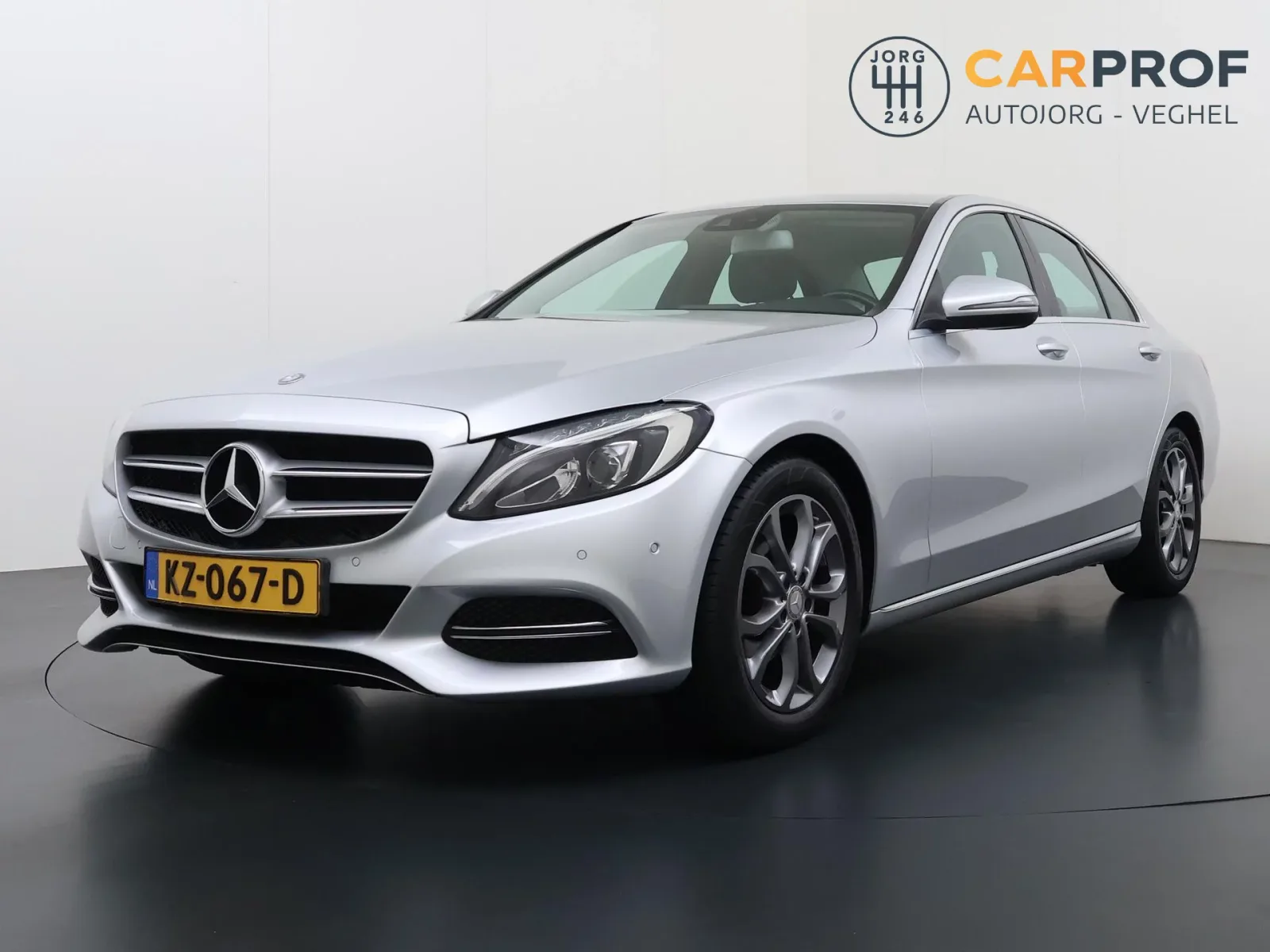 Mercedes-Benz C-Klasse (2016) — foto 1
