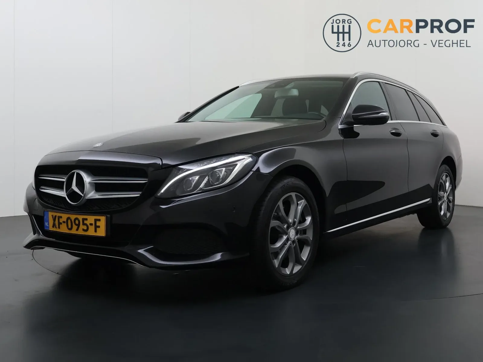 Mercedes-Benz C-Klasse (2015) — foto 1