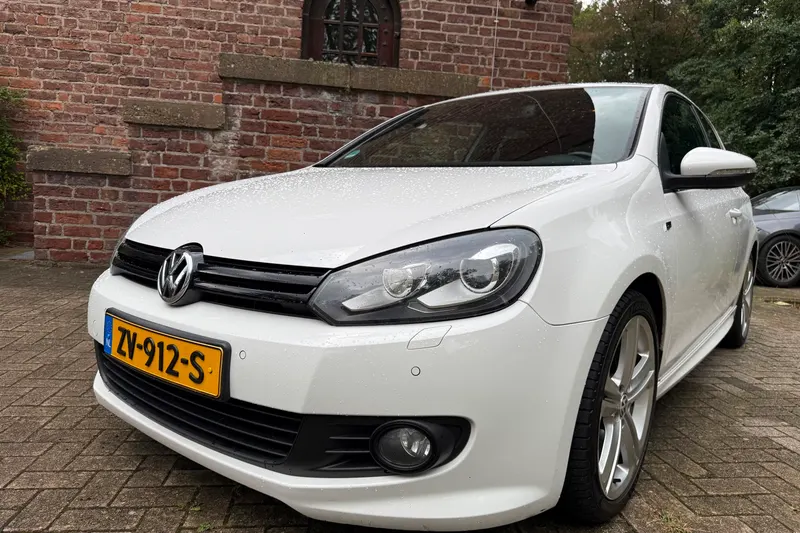 Volkswagen Golf (2010)