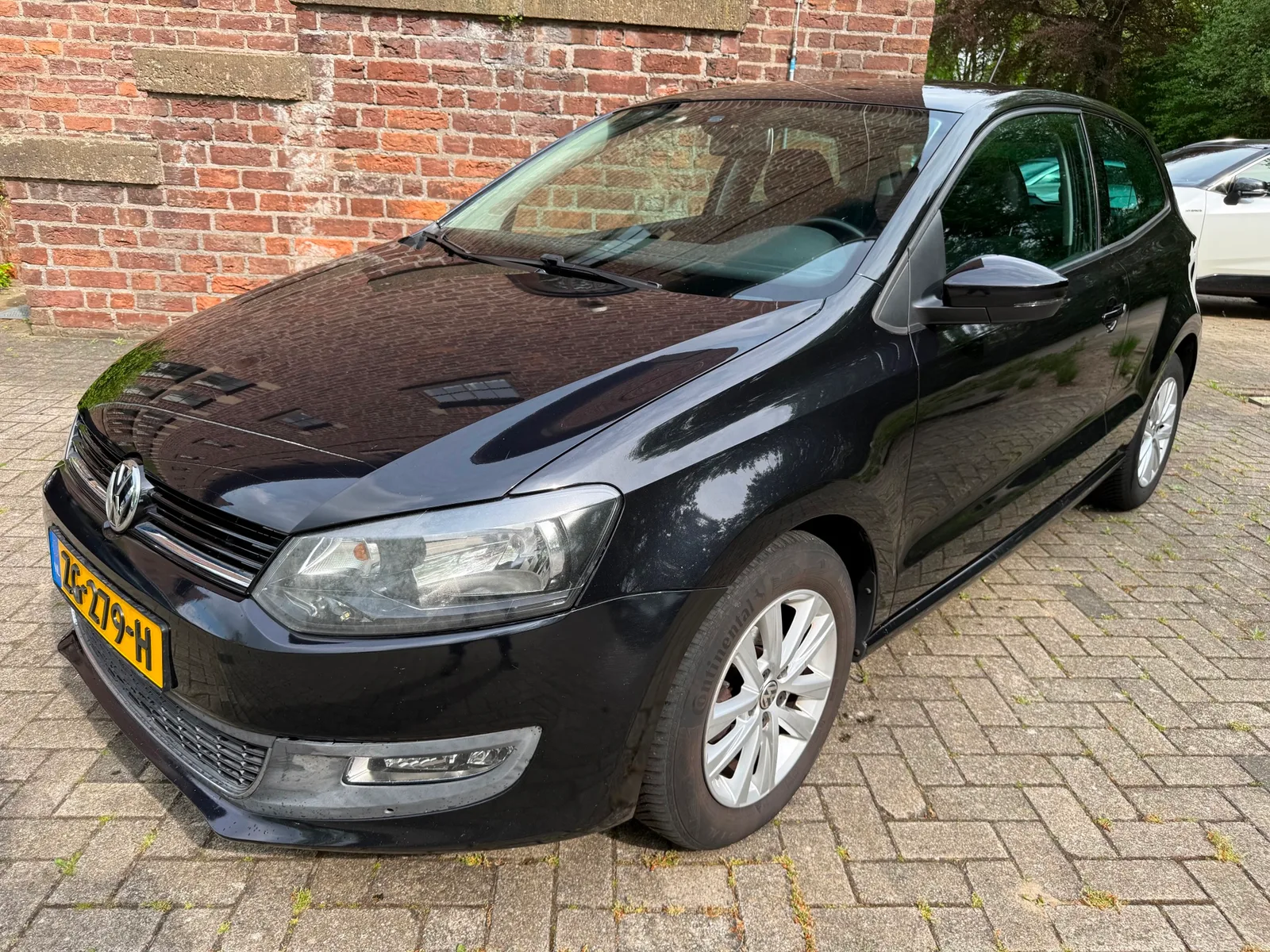 Volkswagen Polo (2011) — foto 1