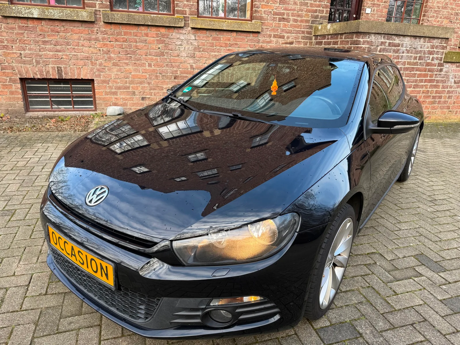 Volkswagen SCIROCCO (2010) — foto 1