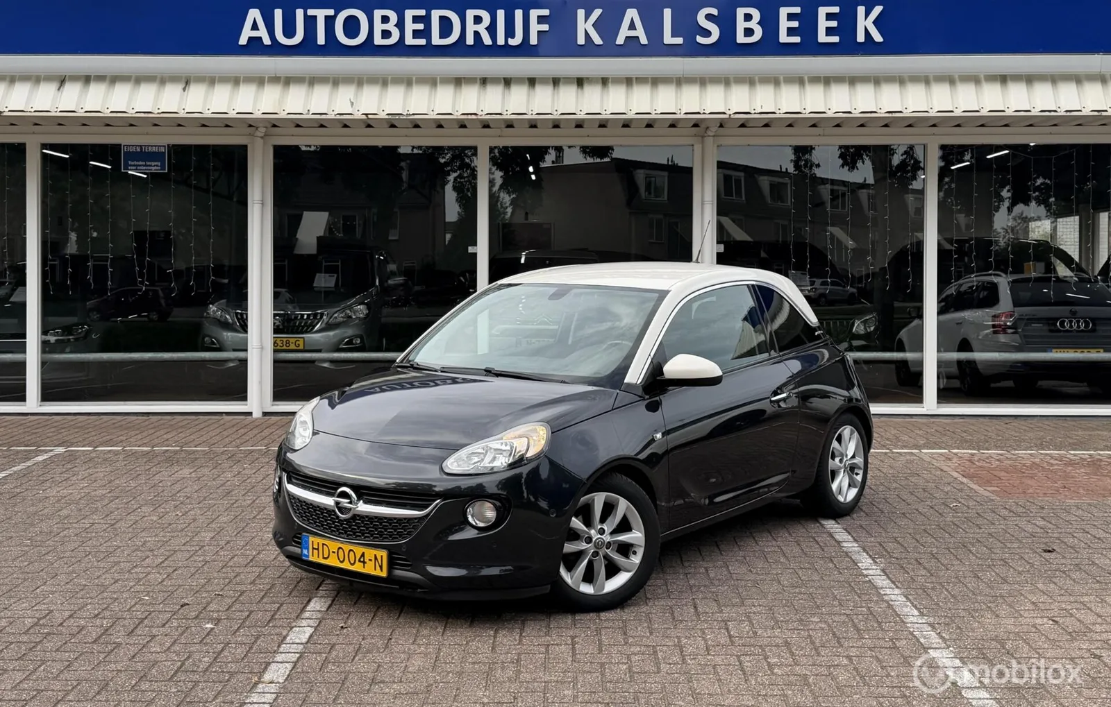 Opel Adam (2015) — foto 1
