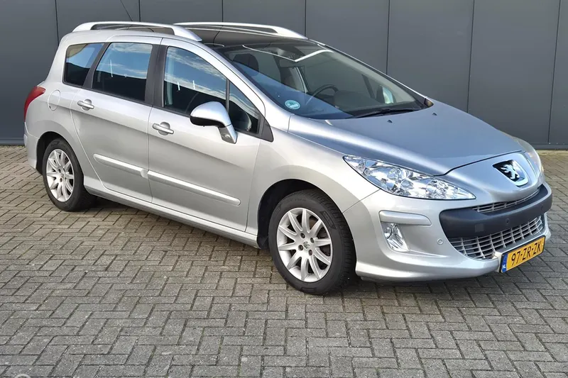 Peugeot 308 (2008)