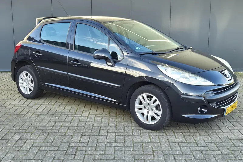 Peugeot 207 (2007)
