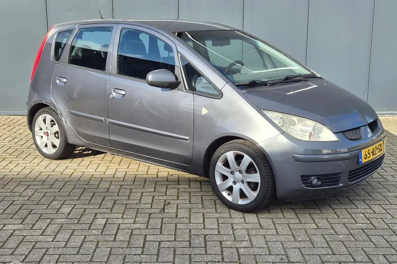 Mitsubishi Colt (2005)