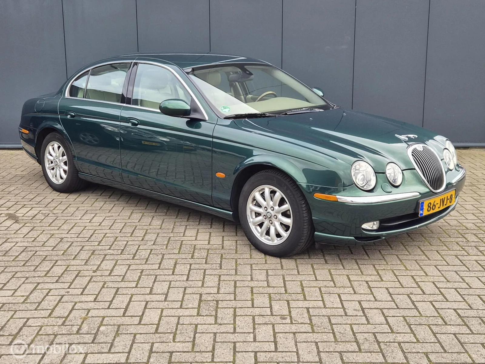 Jaguar S-Type (2003) — foto 1