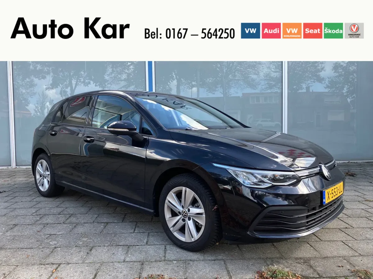 Volkswagen Golf (2024) — foto 1