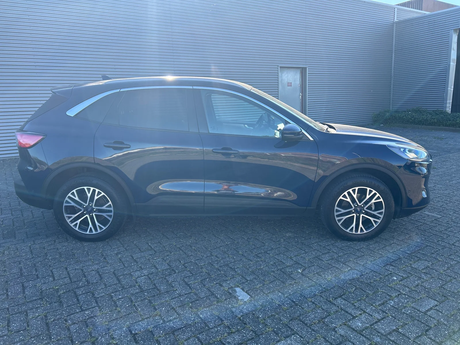 Ford Kuga (2023) — foto 1