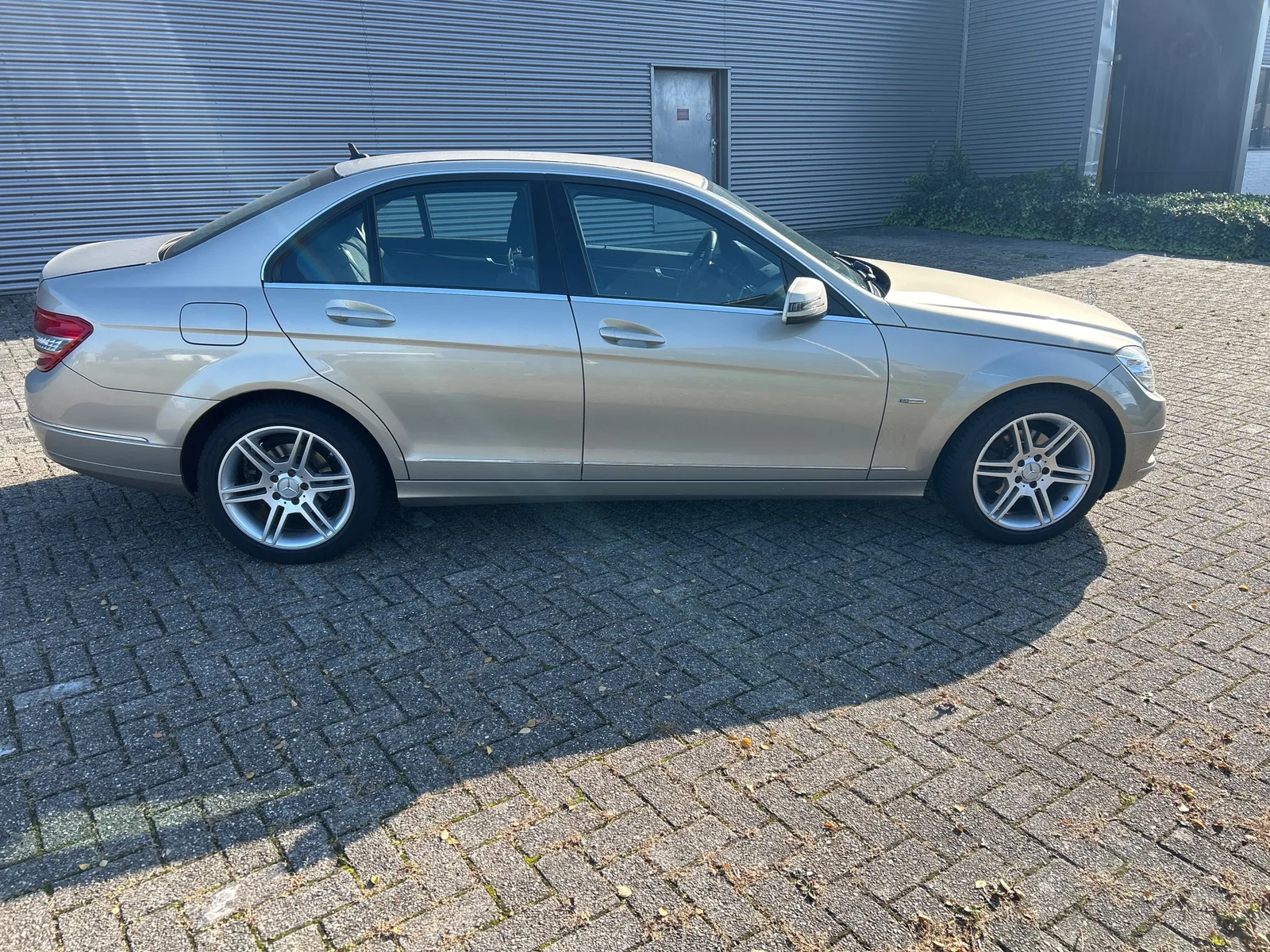 Mercedes-Benz C-Klasse (2010) — foto 1