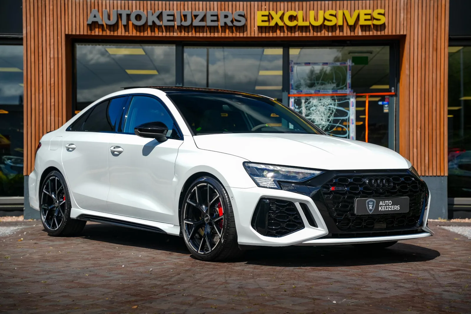 Audi RS 3 (2023) — foto 1