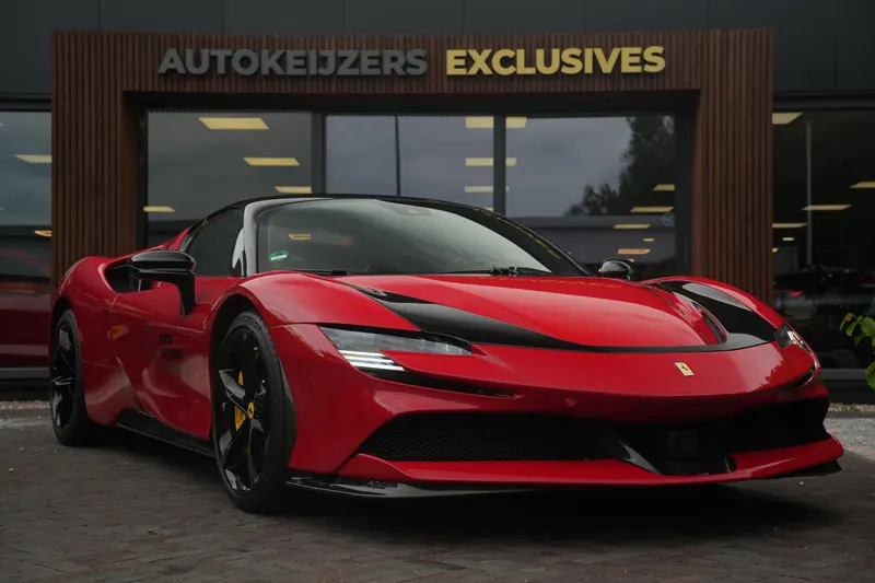 Ferrari SF90 Stradale (2022)