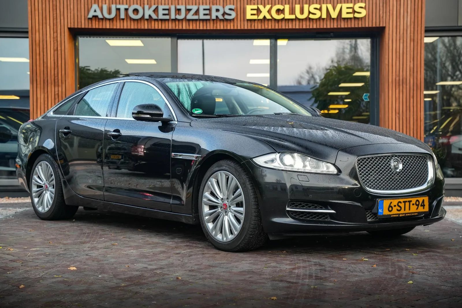 Jaguar XJ (2013) — foto 1