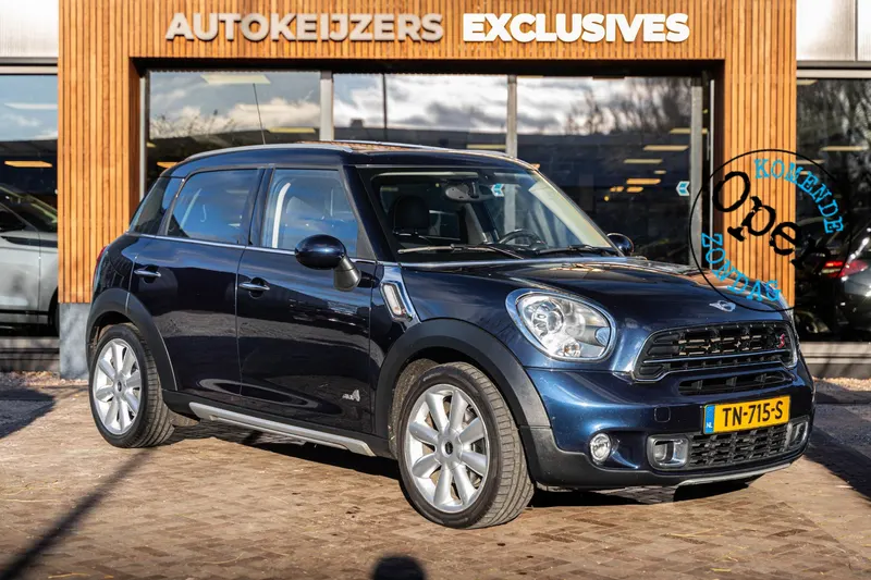 MINI Countryman (2015)