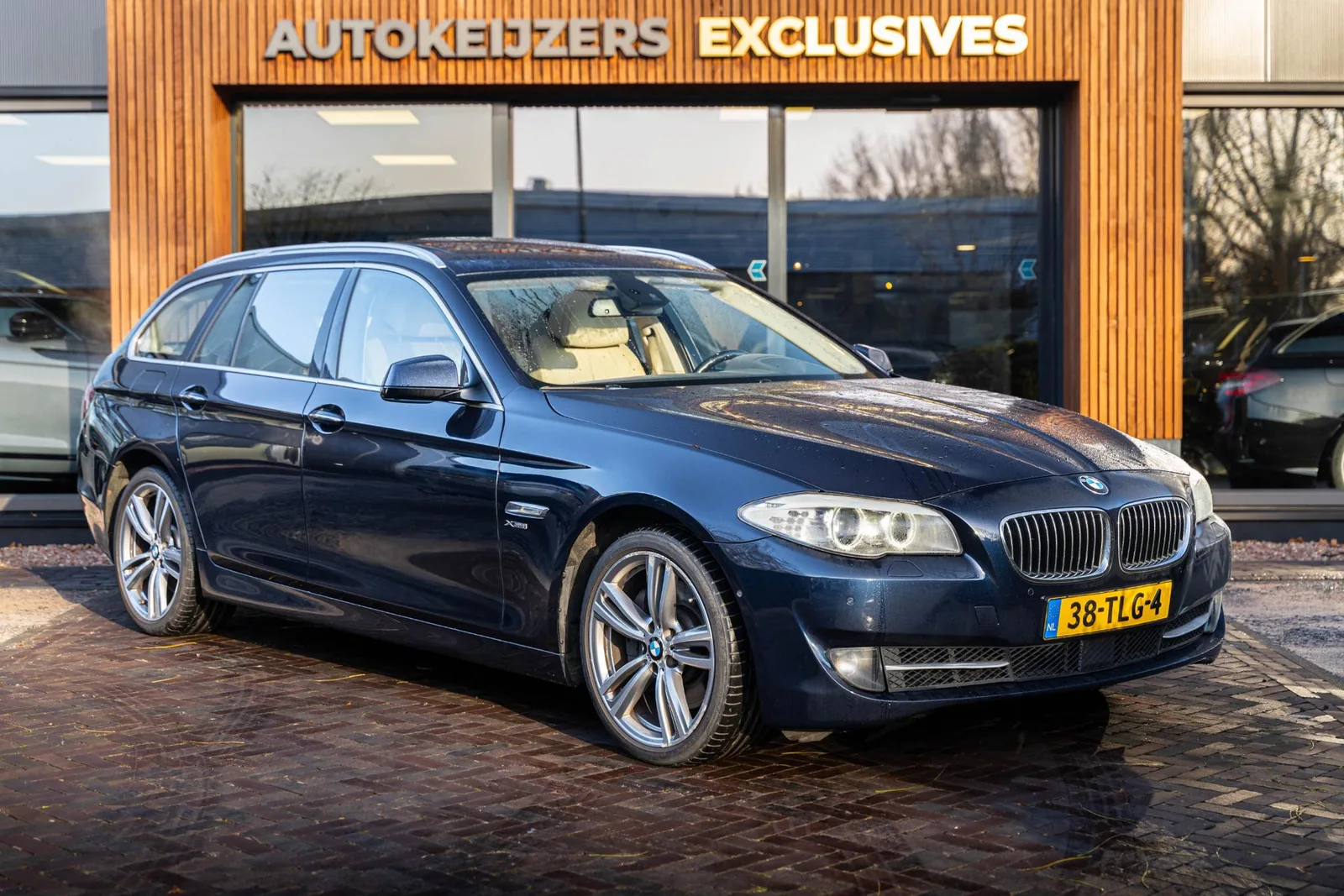 BMW 5-Serie (2012) — foto 1