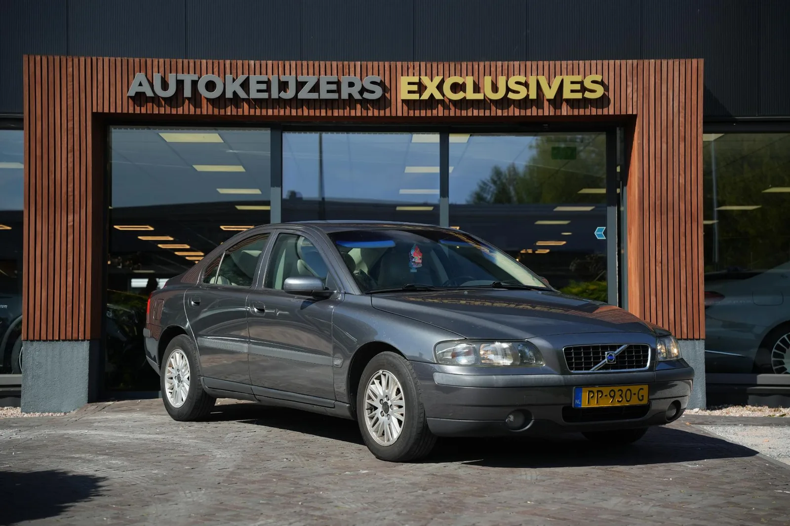Volvo S60 (2004) — foto 1