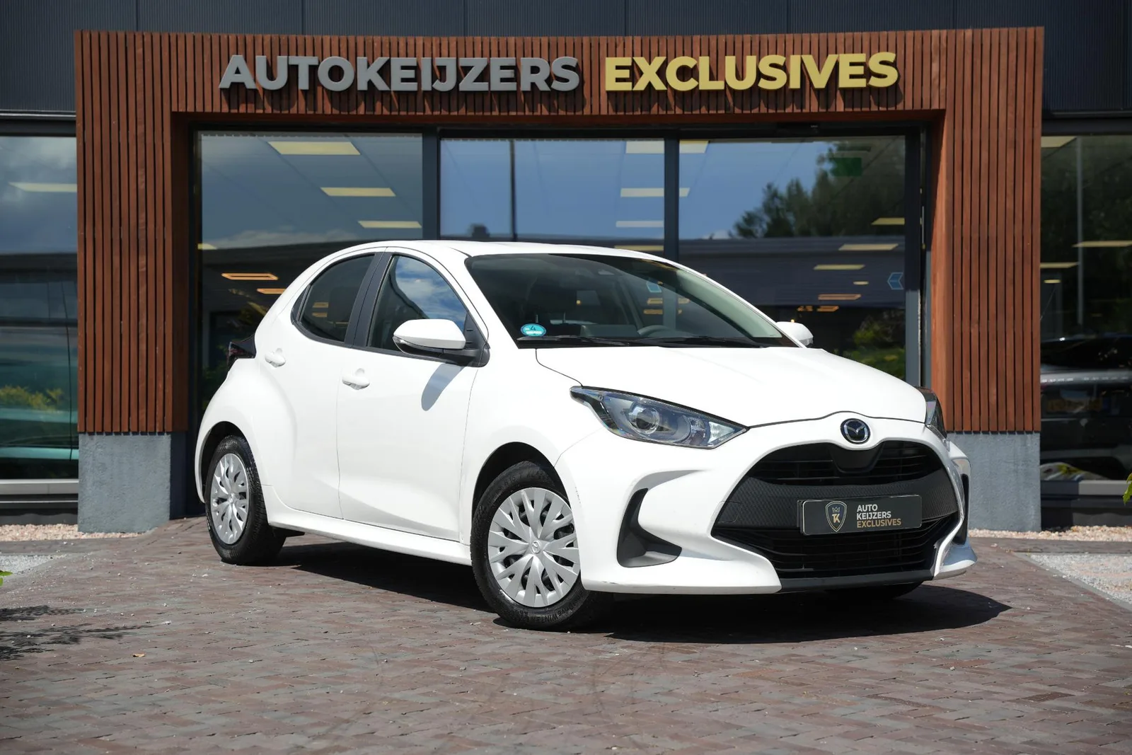 Mazda 2 Hybrid (2023) — foto 1