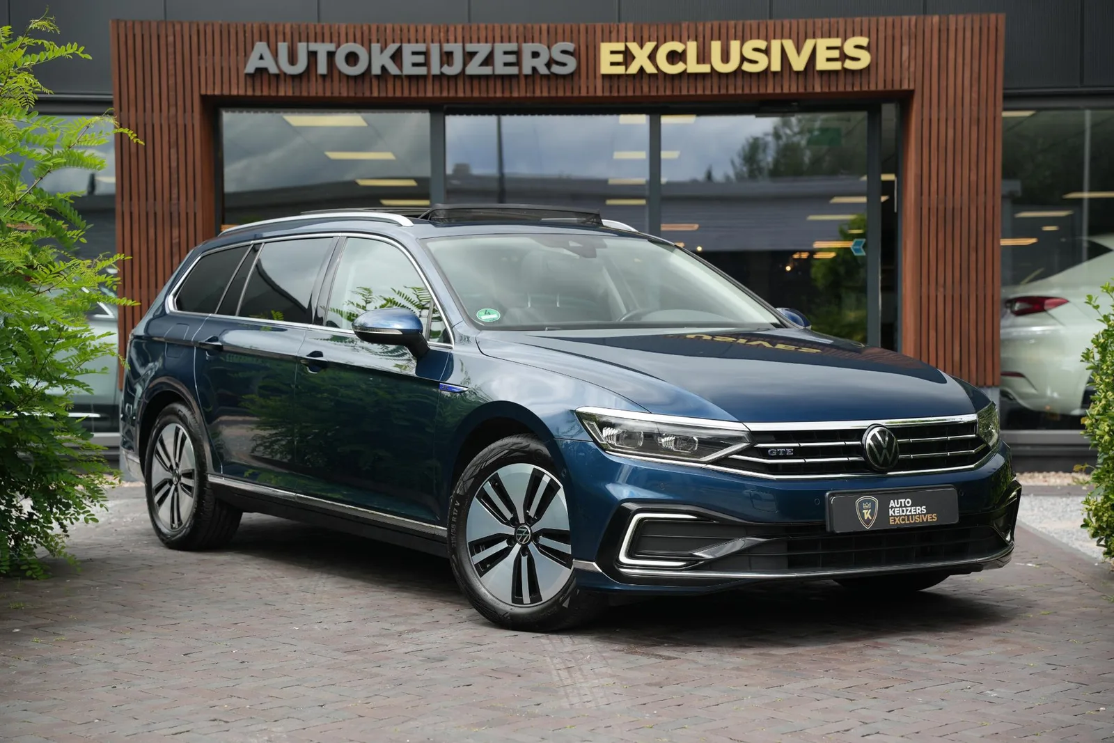 Volkswagen Passat (2021) — foto 1