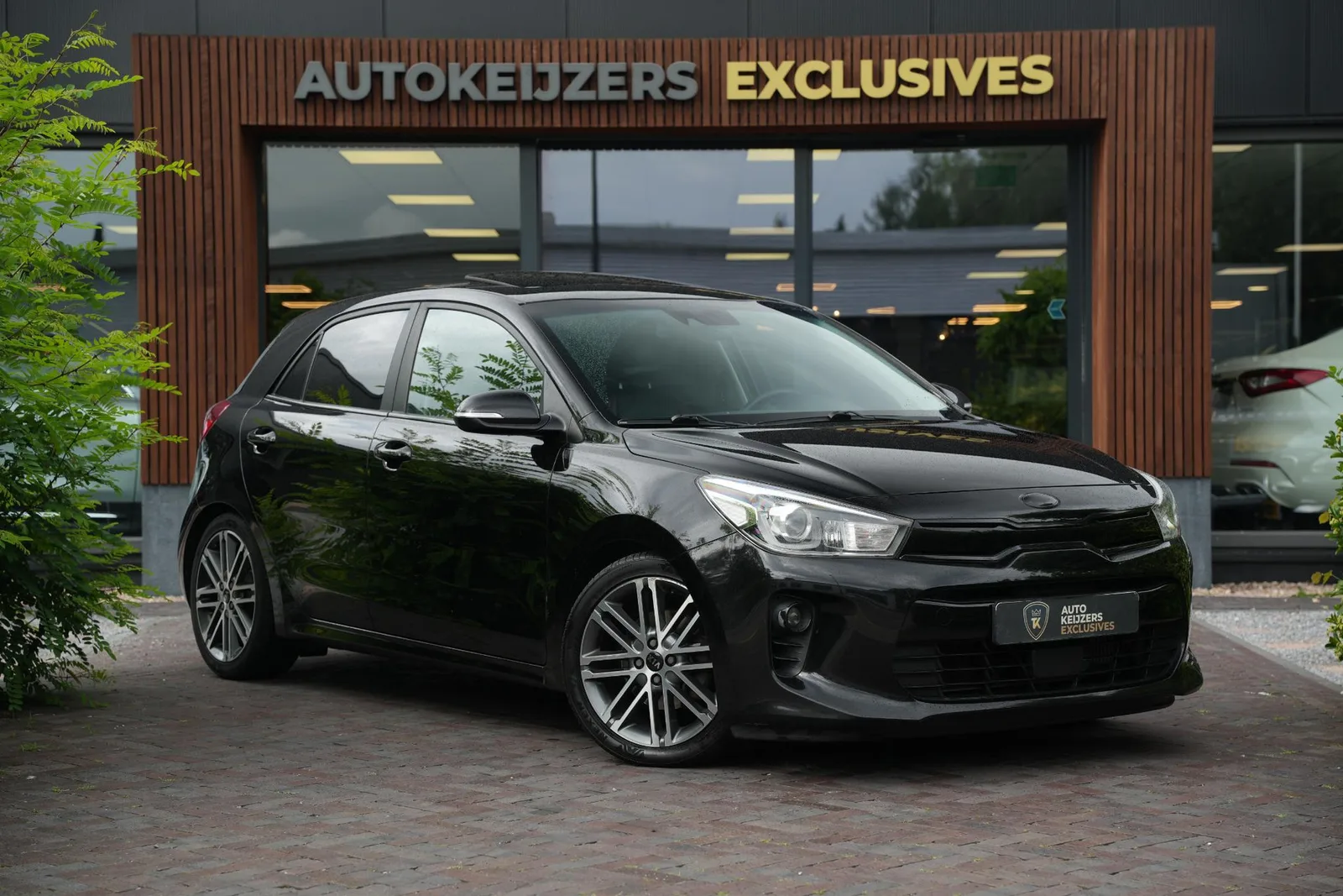 Kia Rio (2017) — foto 1