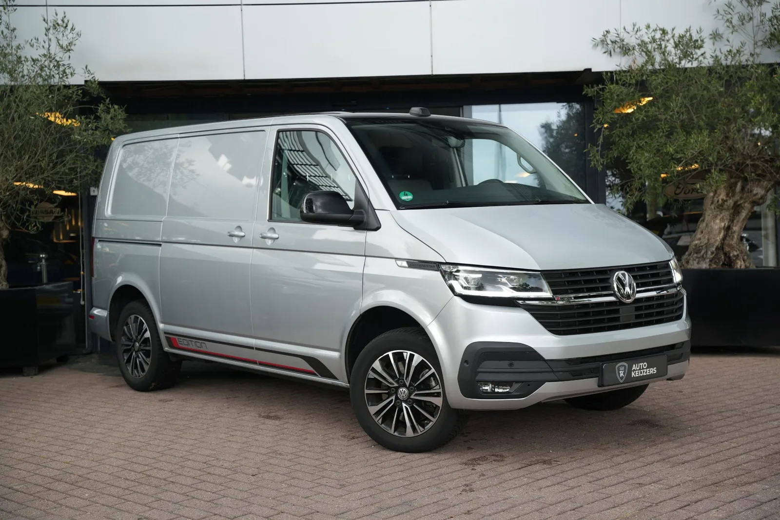 Volkswagen Transporter (2022) — foto 1