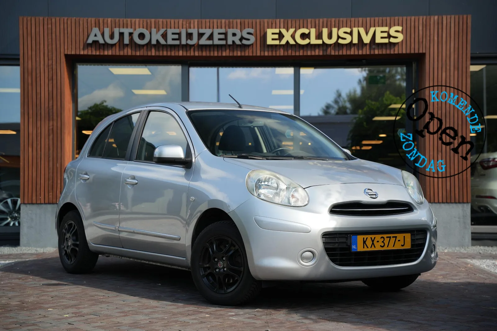 Nissan Micra (2011) — foto 1