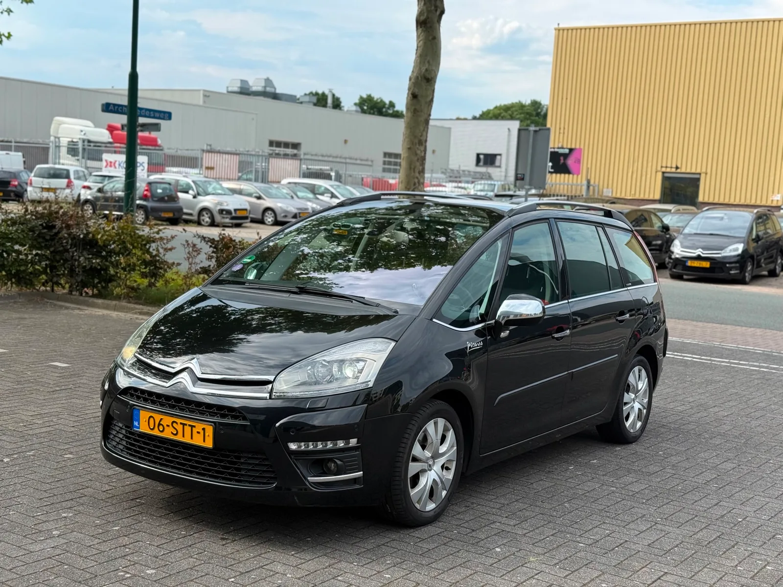 Citroën Grand C4 Picasso (2012) — foto 1