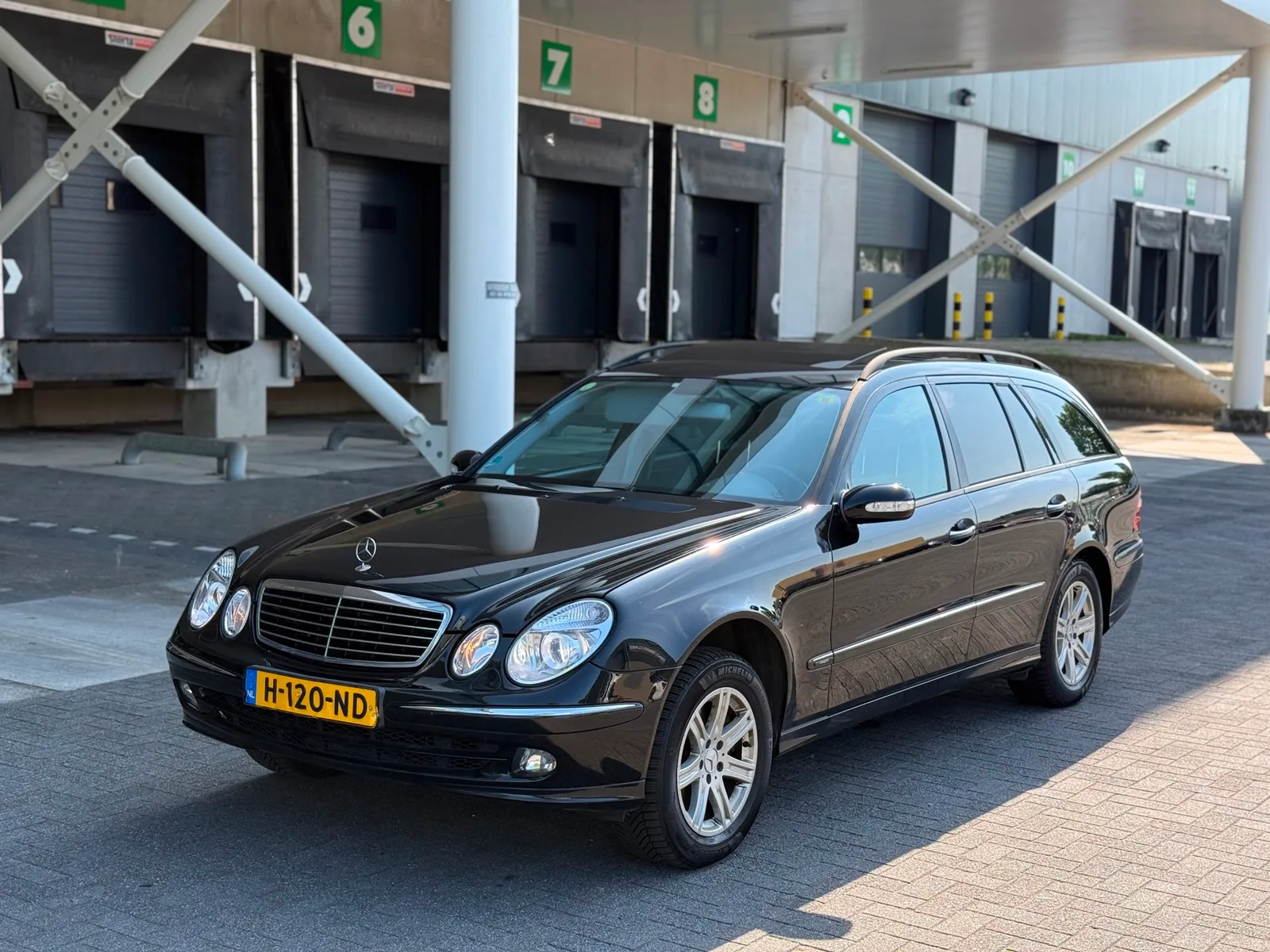 Mercedes-Benz E-Klasse (2005) — foto 1