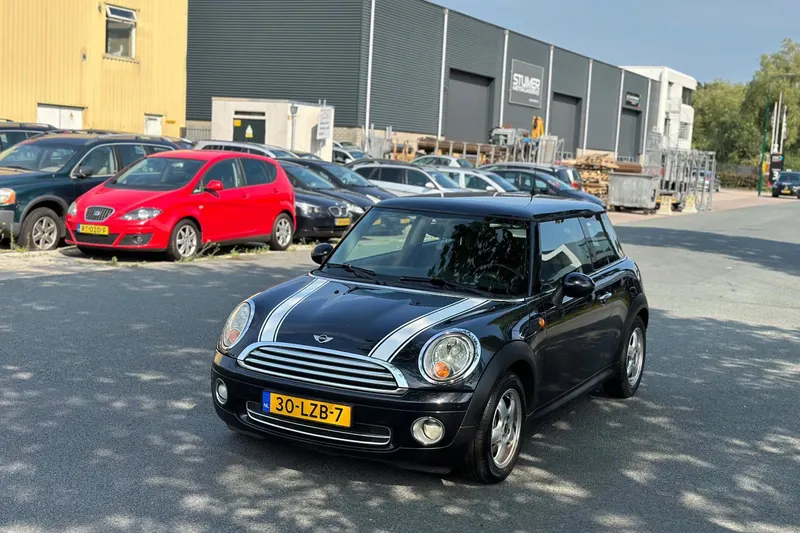MINI Cooper (2007)