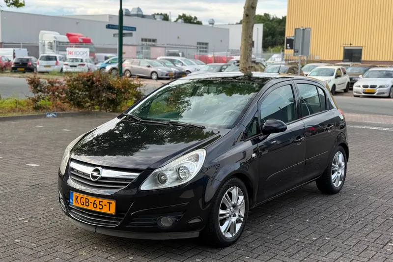 Opel Corsa (2008)