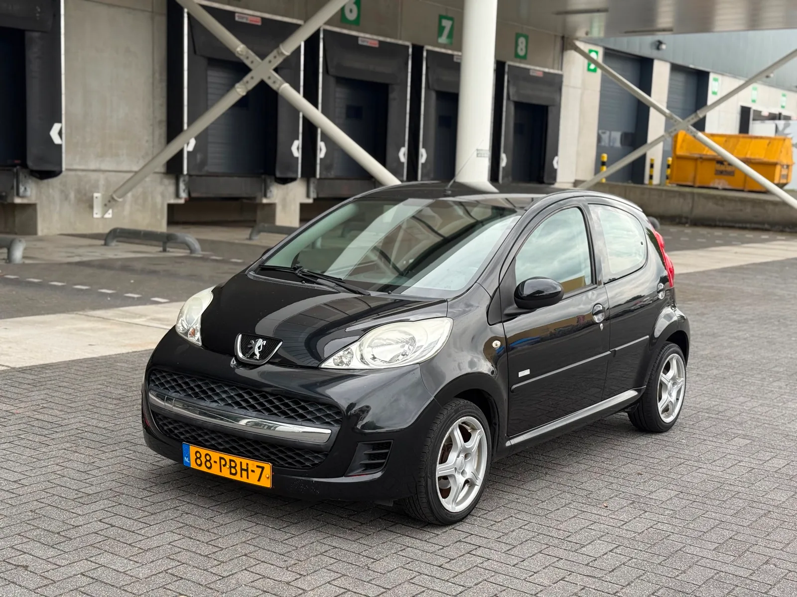 Peugeot 107 (2011) — foto 1