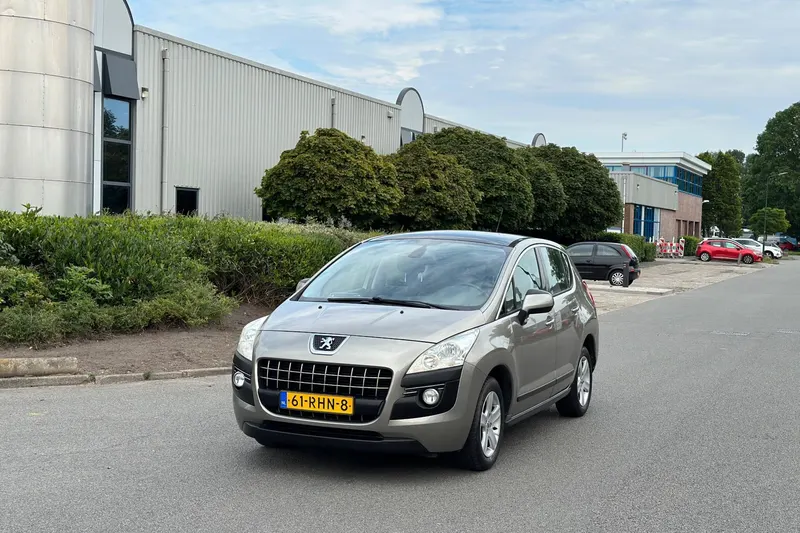 Peugeot 3008 (2011)