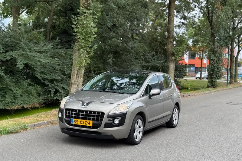Peugeot 3008 (2011)