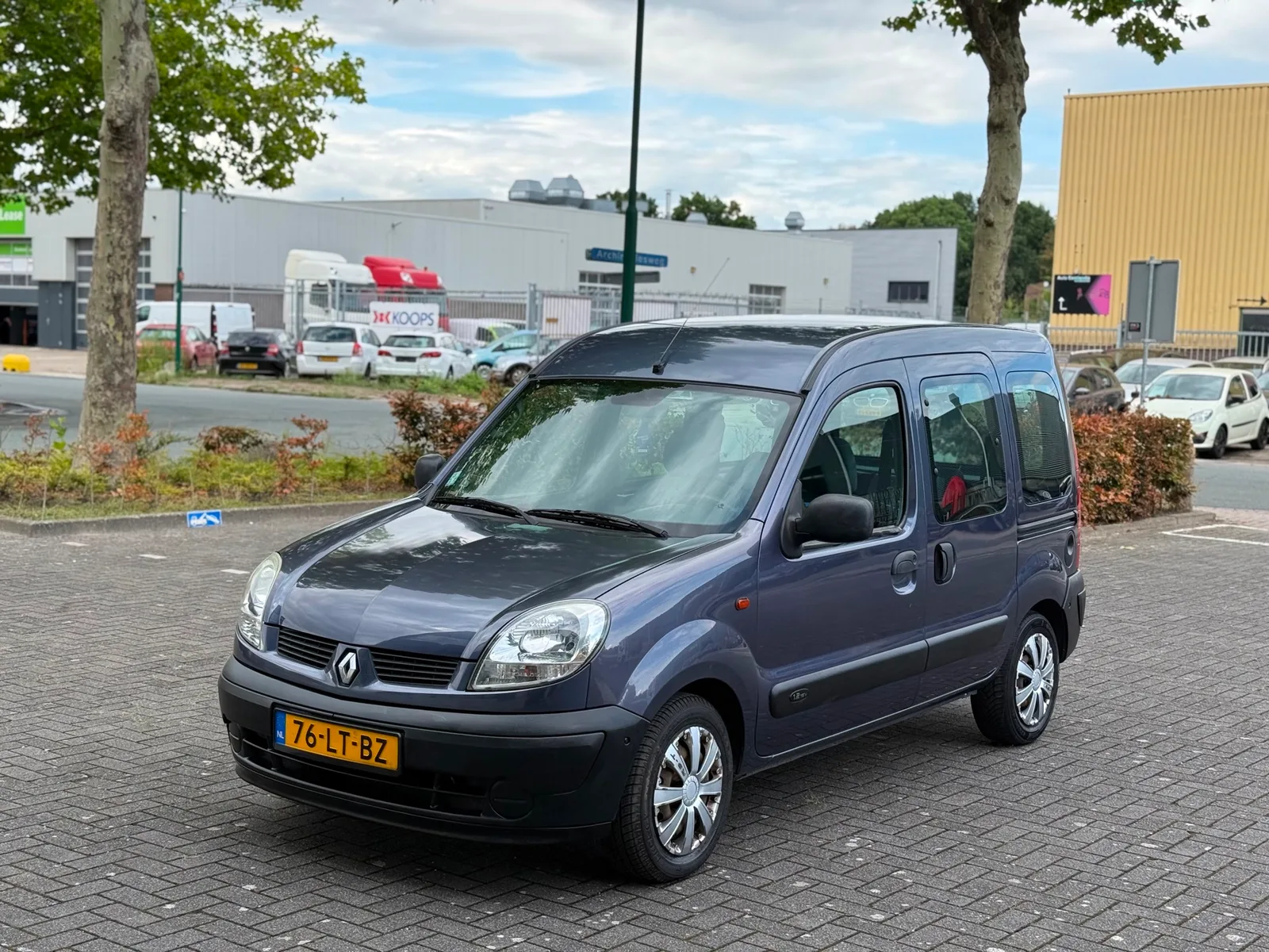 Renault Kangoo (2003) — foto 1
