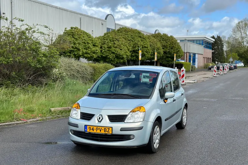 Renault Modus (2005)
