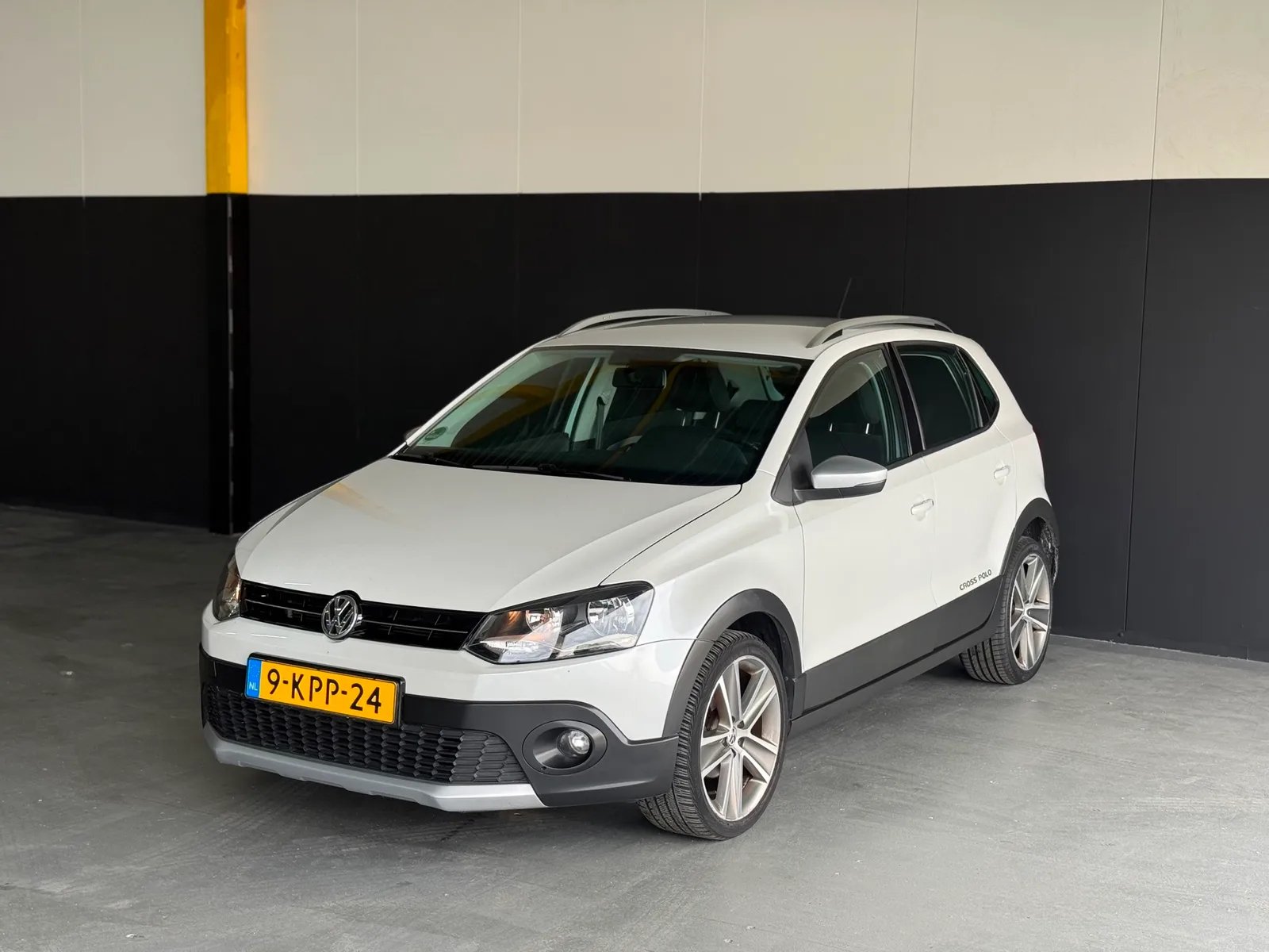 Volkswagen Polo (2013) — foto 1