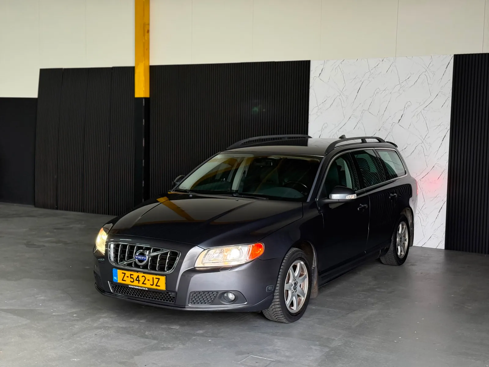 Volvo V70 (2009) — foto 1