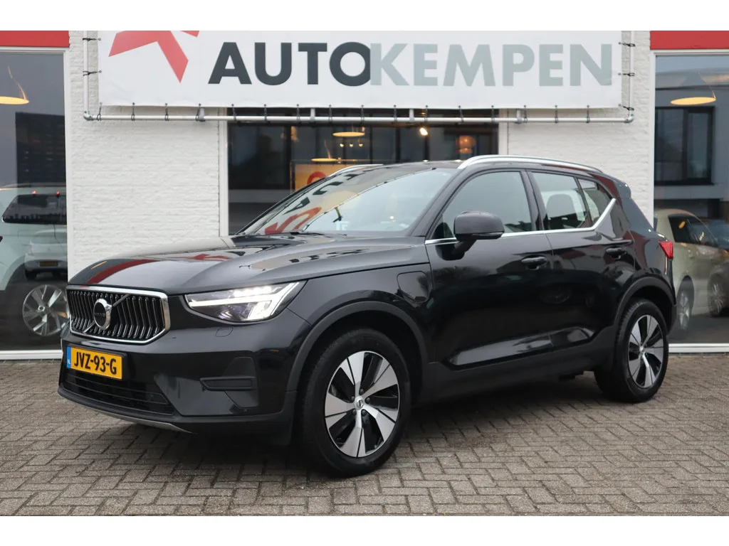 Volvo XC40 (2022) — foto 1